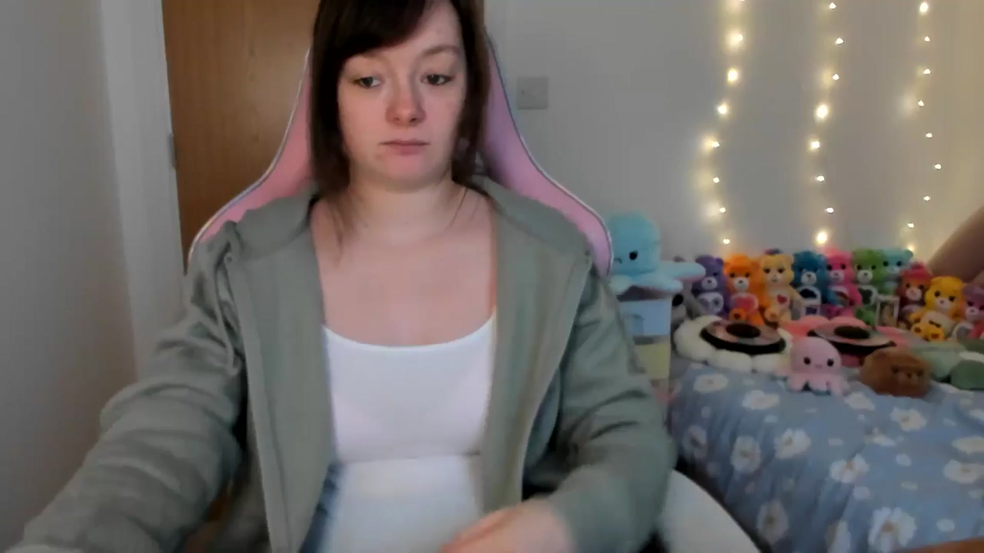Gallery image thumbnail from JessieBear_'s myfreecams stream on, 01/14/2025, 16:52 image 5 of 20
