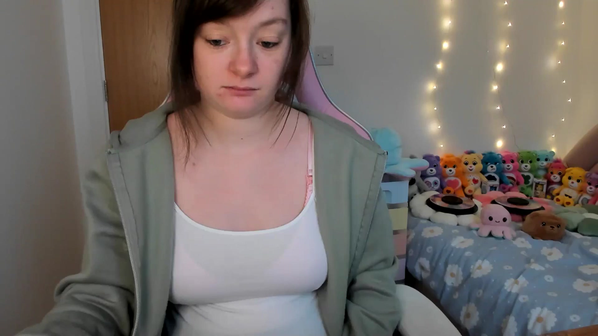 Gallery image thumbnail from JessieBear_'s myfreecams stream on, 01/14/2025, 16:52 image 4 of 20