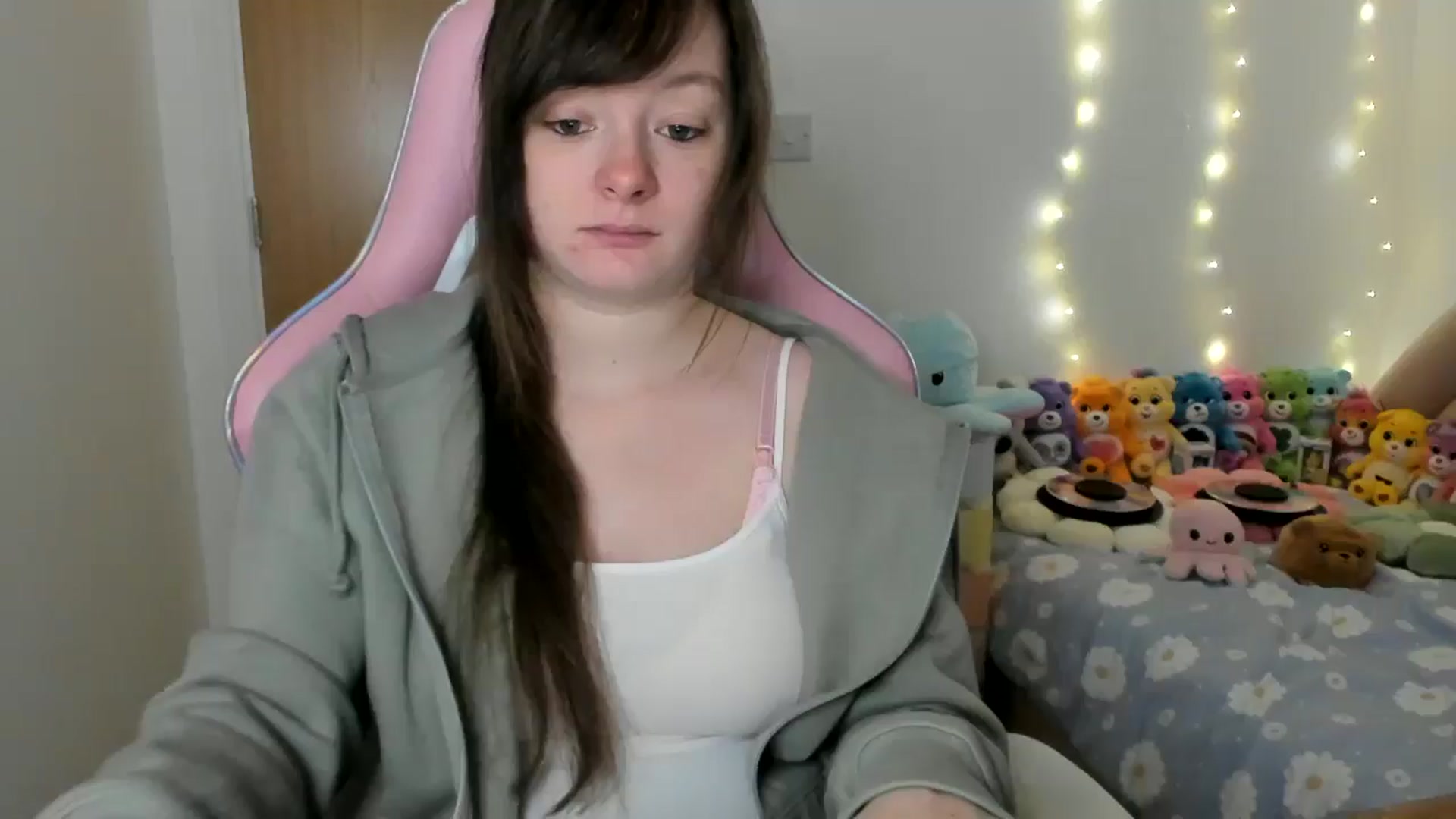 Gallery image thumbnail from JessieBear_'s myfreecams stream on, 01/14/2025, 16:52 image 20 of 20