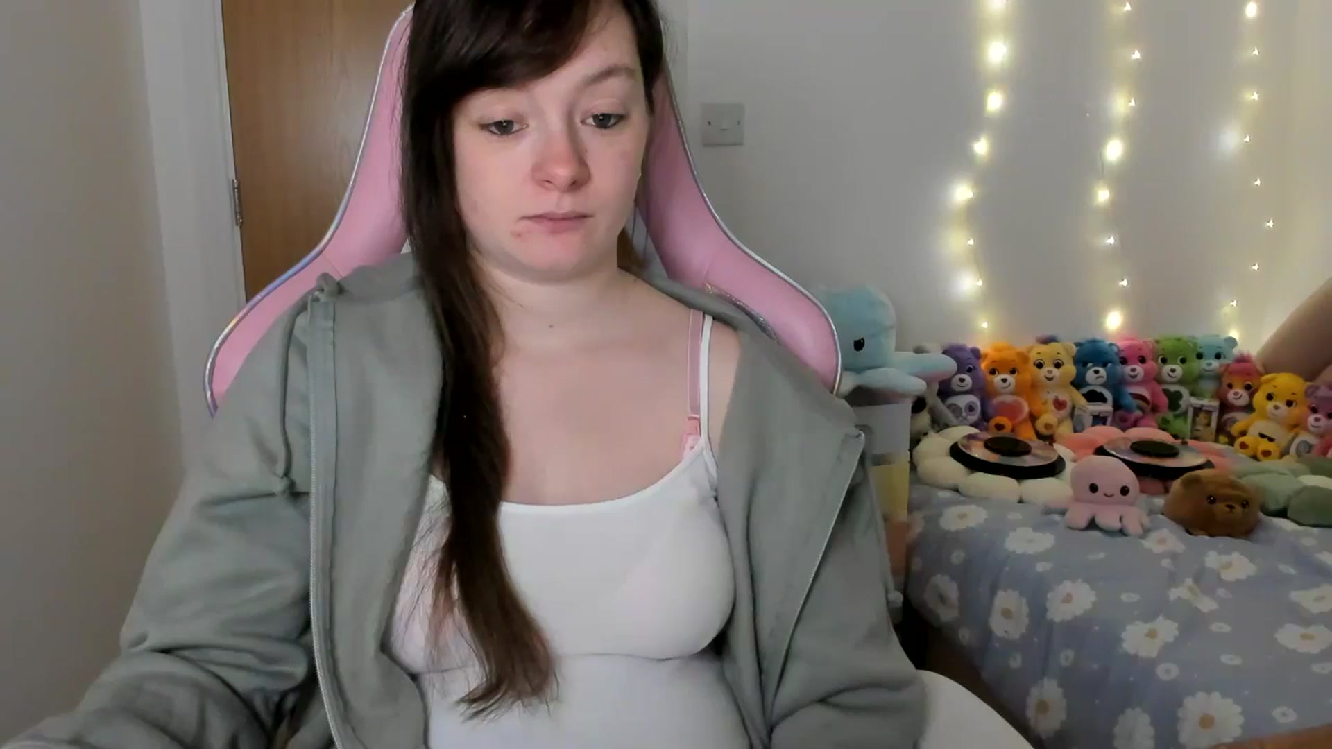 Gallery image thumbnail from JessieBear_'s myfreecams stream on, 01/14/2025, 18:09 image 3 of 20