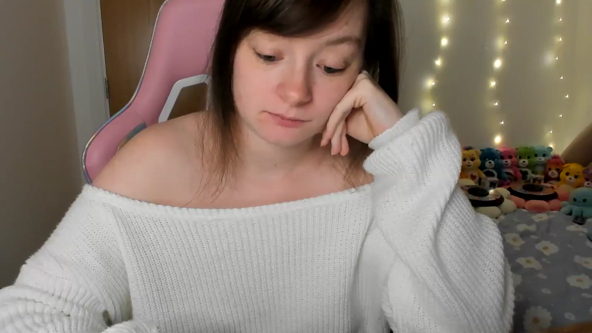 Gallery image thumbnail from JessieBear_'s myfreecams stream on, 01/17/2025, 17:21 image 5 of 20