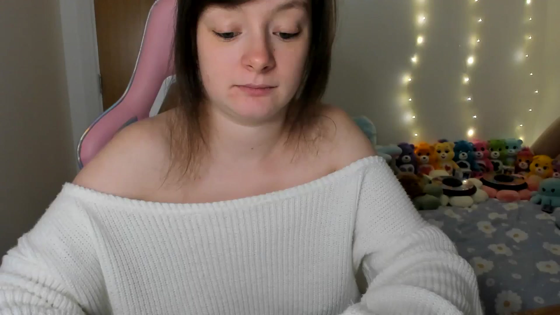 Gallery image thumbnail from JessieBear_'s myfreecams stream on, 01/17/2025, 17:21 image 9 of 20