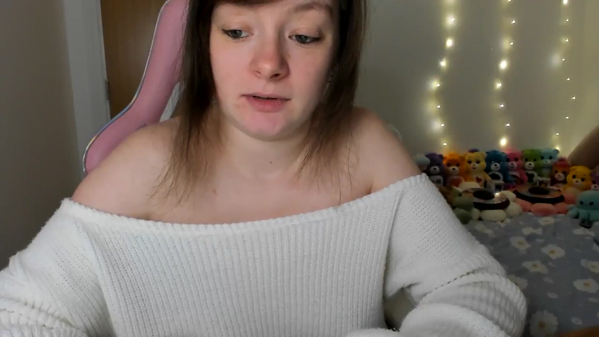 Gallery image thumbnail from JessieBear_'s myfreecams stream on, 01/17/2025, 17:21 image 8 of 20