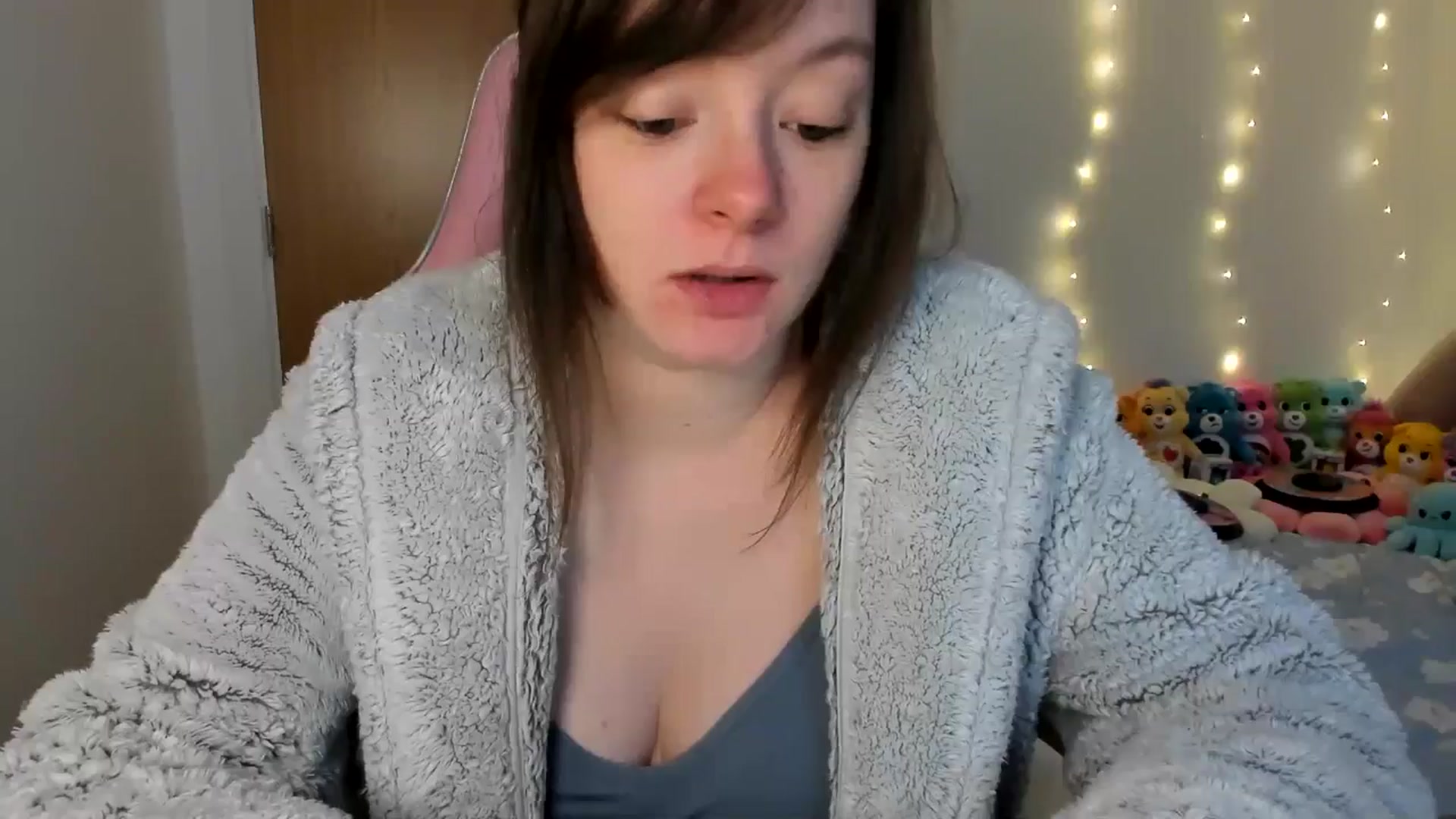 Gallery image thumbnail from JessieBear_'s myfreecams stream on, 01/21/2025, 16:37 image 10 of 20