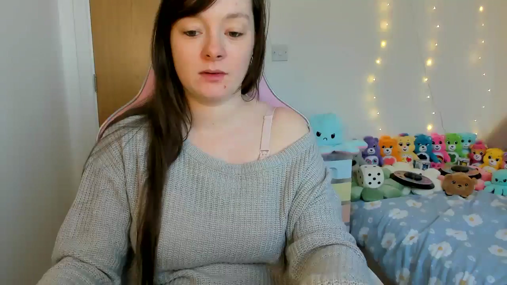 Gallery image thumbnail from JessieBear_'s myfreecams stream on, 01/24/2025, 15:58 image 2 of 20