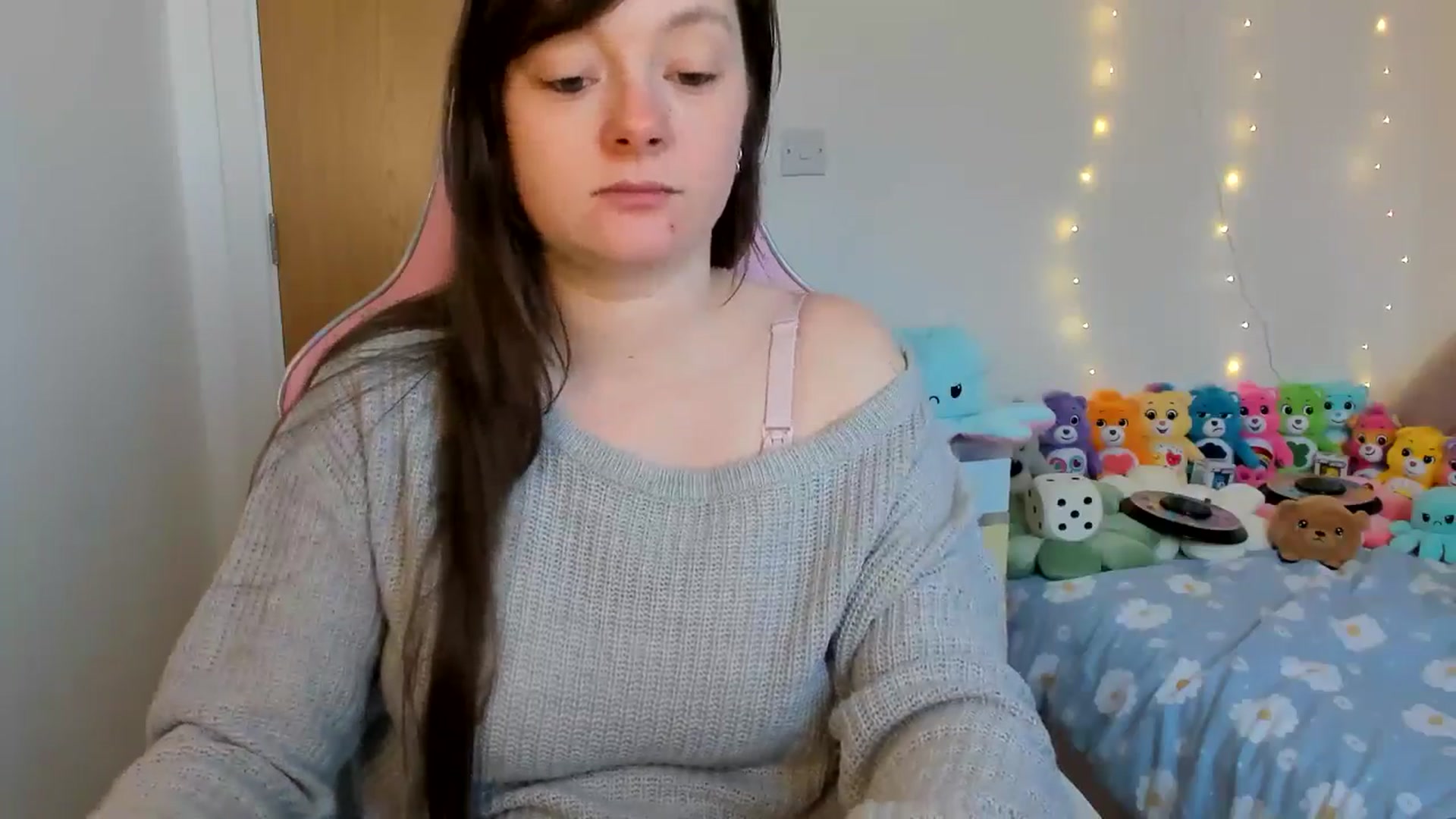 Gallery image thumbnail from JessieBear_'s myfreecams stream on, 01/24/2025, 15:58 image 4 of 20