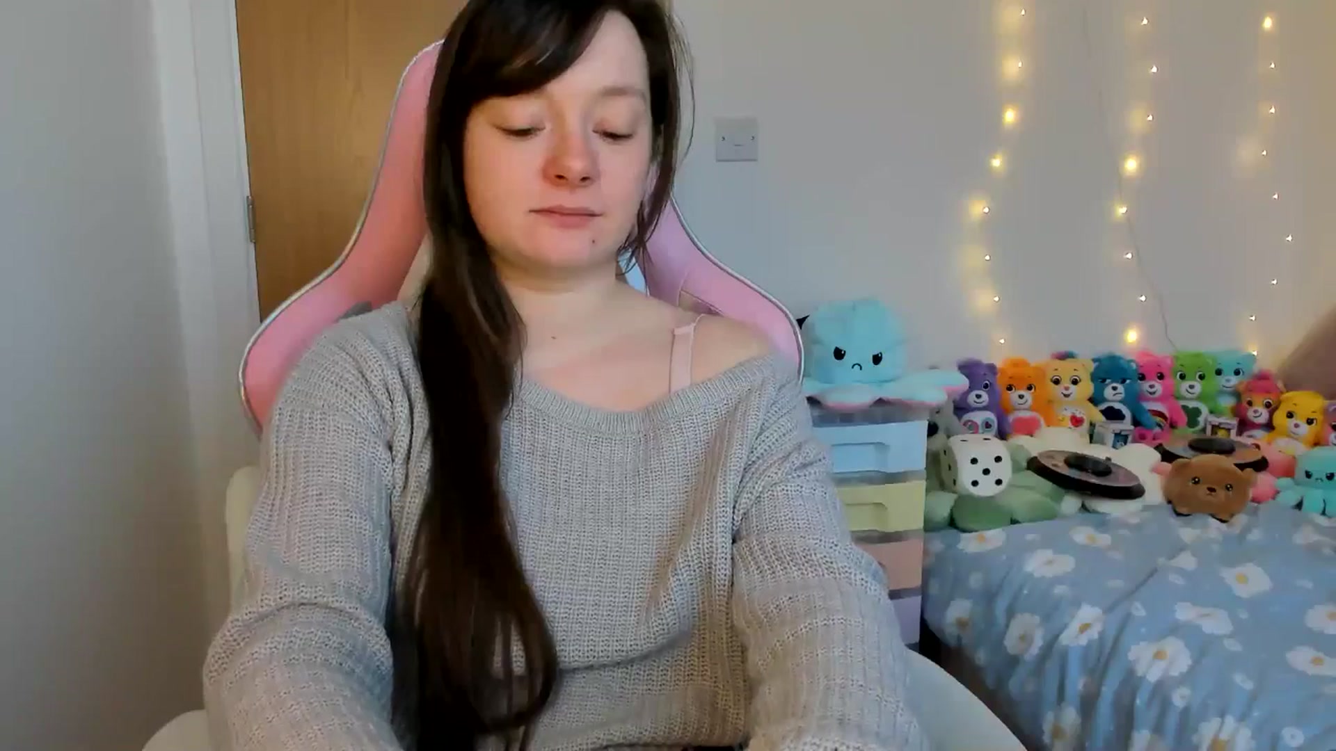 Gallery image thumbnail from JessieBear_'s myfreecams stream on, 01/24/2025, 15:58 image 17 of 20