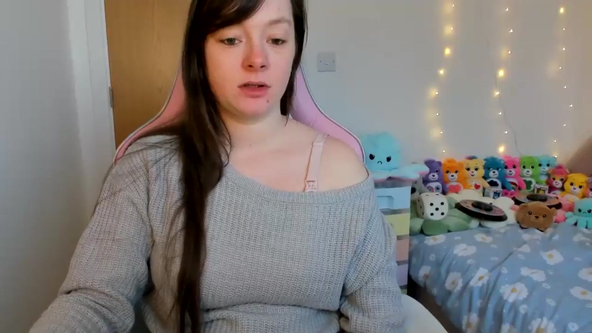 Gallery image thumbnail from JessieBear_'s myfreecams stream on, 01/24/2025, 15:58 image 5 of 20