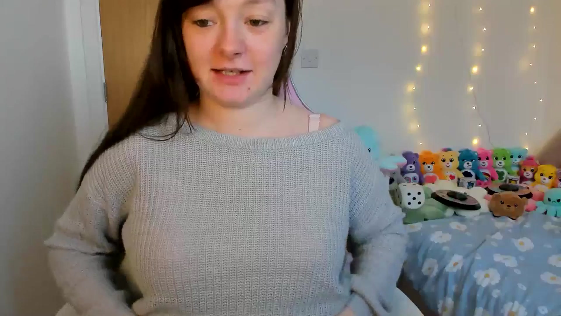 Gallery image thumbnail from JessieBear_'s myfreecams stream on, 01/24/2025, 15:58 image 10 of 20