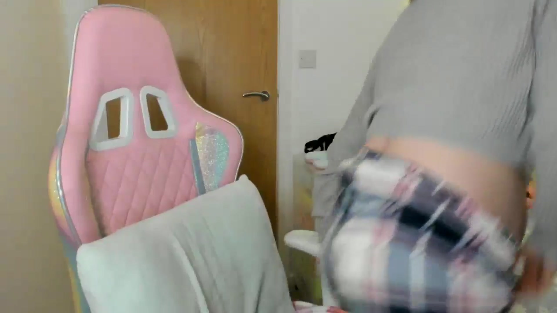 Gallery image thumbnail from JessieBear_'s myfreecams stream on, 01/24/2025, 18:17 image 17 of 20