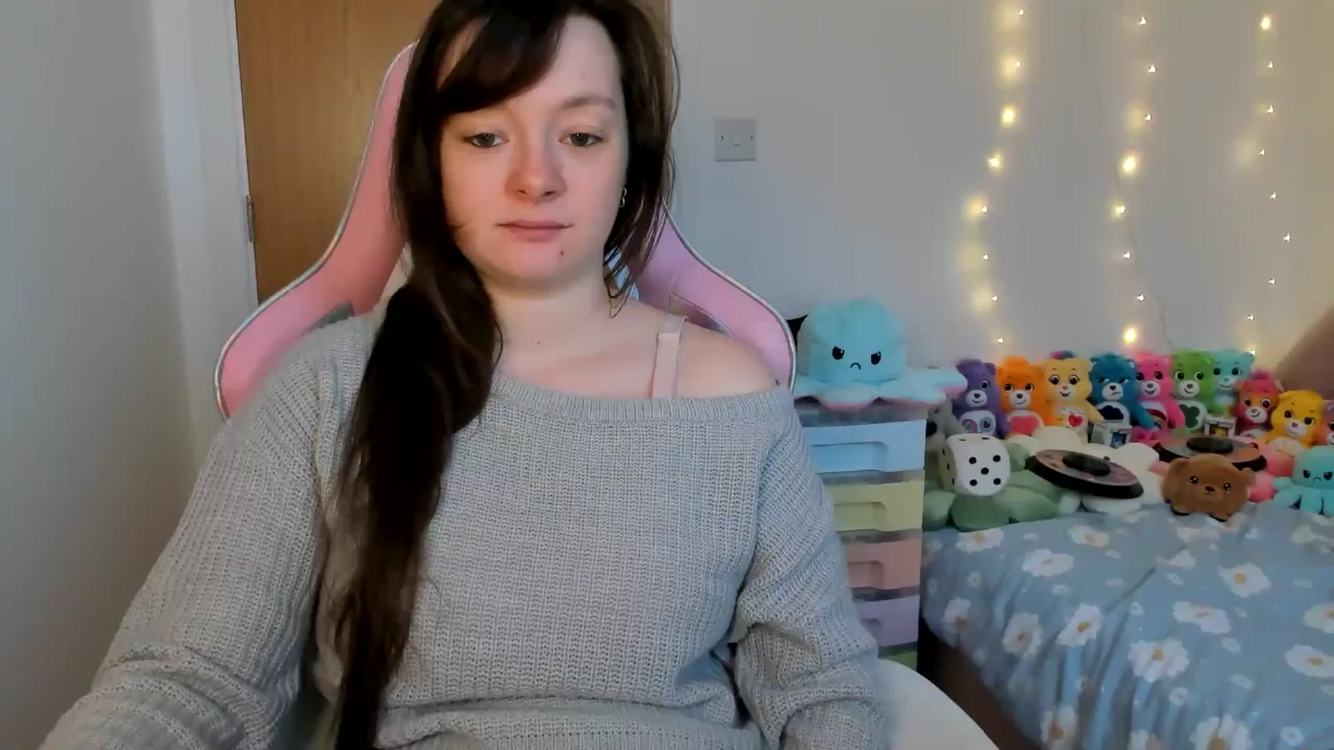 Gallery image thumbnail from JessieBear_'s myfreecams stream on, 01/24/2025, 18:17 image 1 of 20