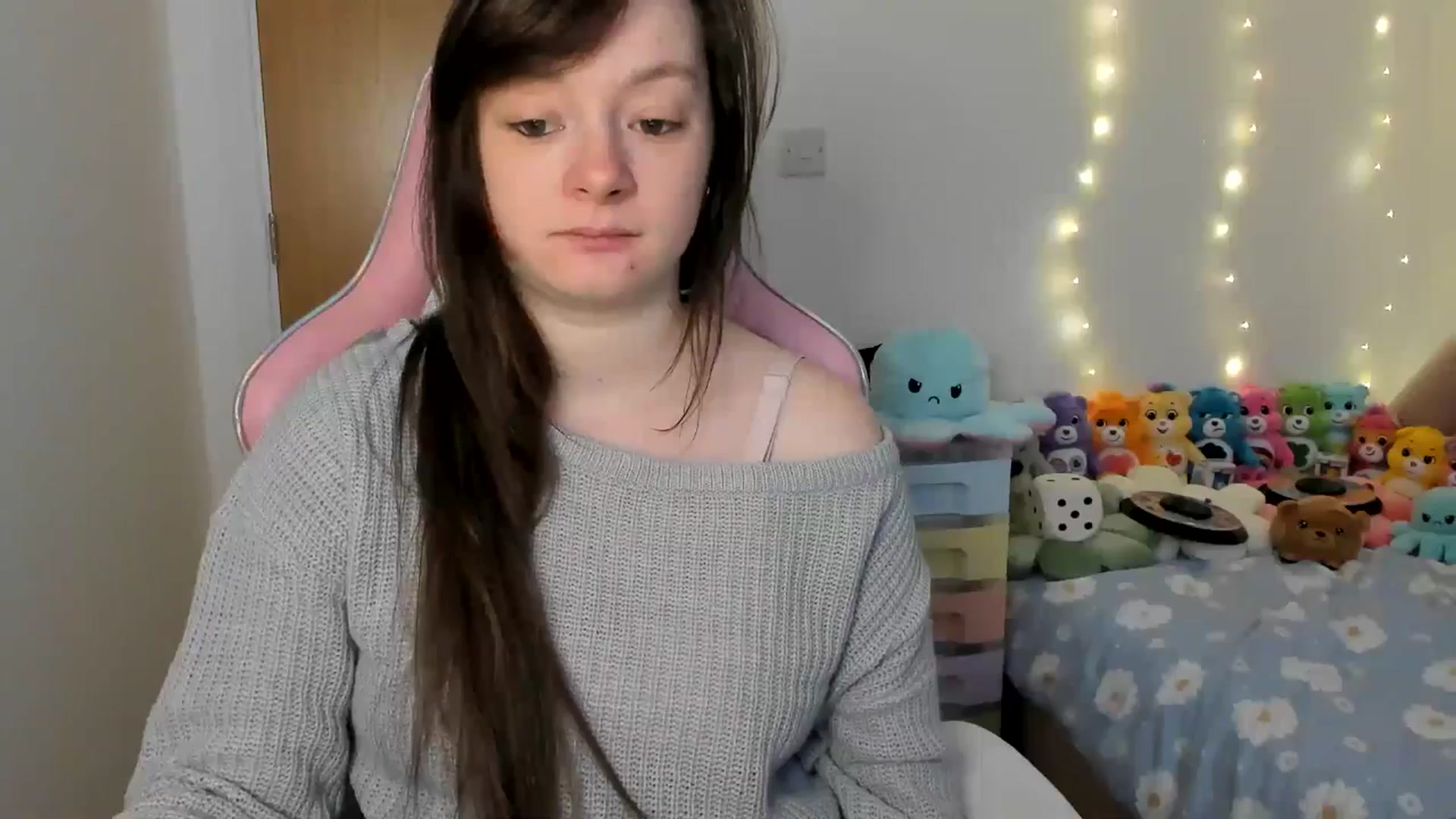 Gallery image thumbnail from JessieBear_'s myfreecams stream on, 01/24/2025, 18:17 image 6 of 20
