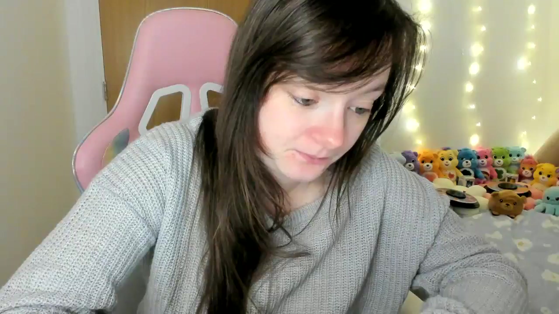Gallery image thumbnail from JessieBear_'s myfreecams stream on, 01/24/2025, 18:17 image 13 of 20