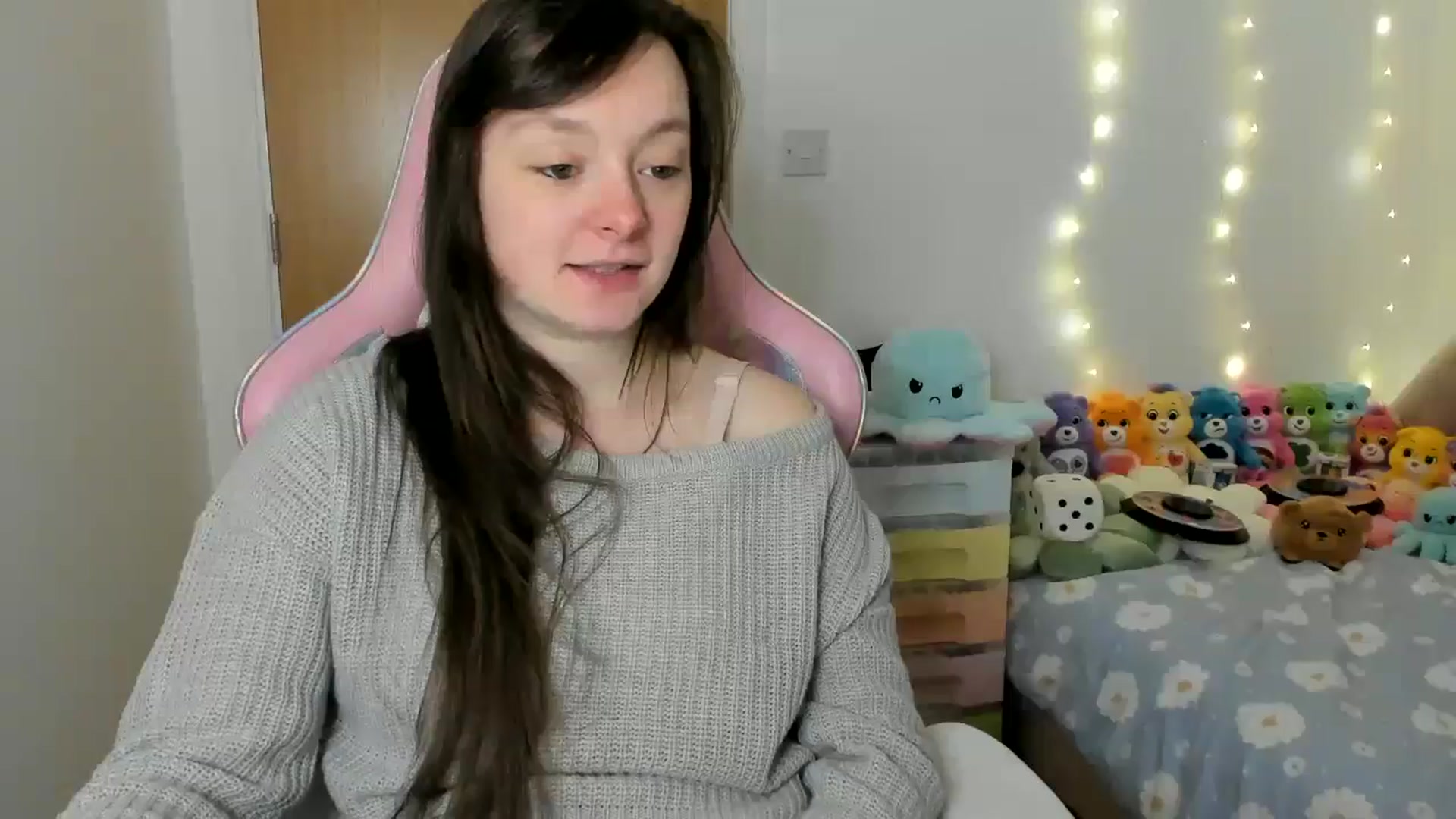 Gallery image thumbnail from JessieBear_'s myfreecams stream on, 01/24/2025, 18:17 image 12 of 20