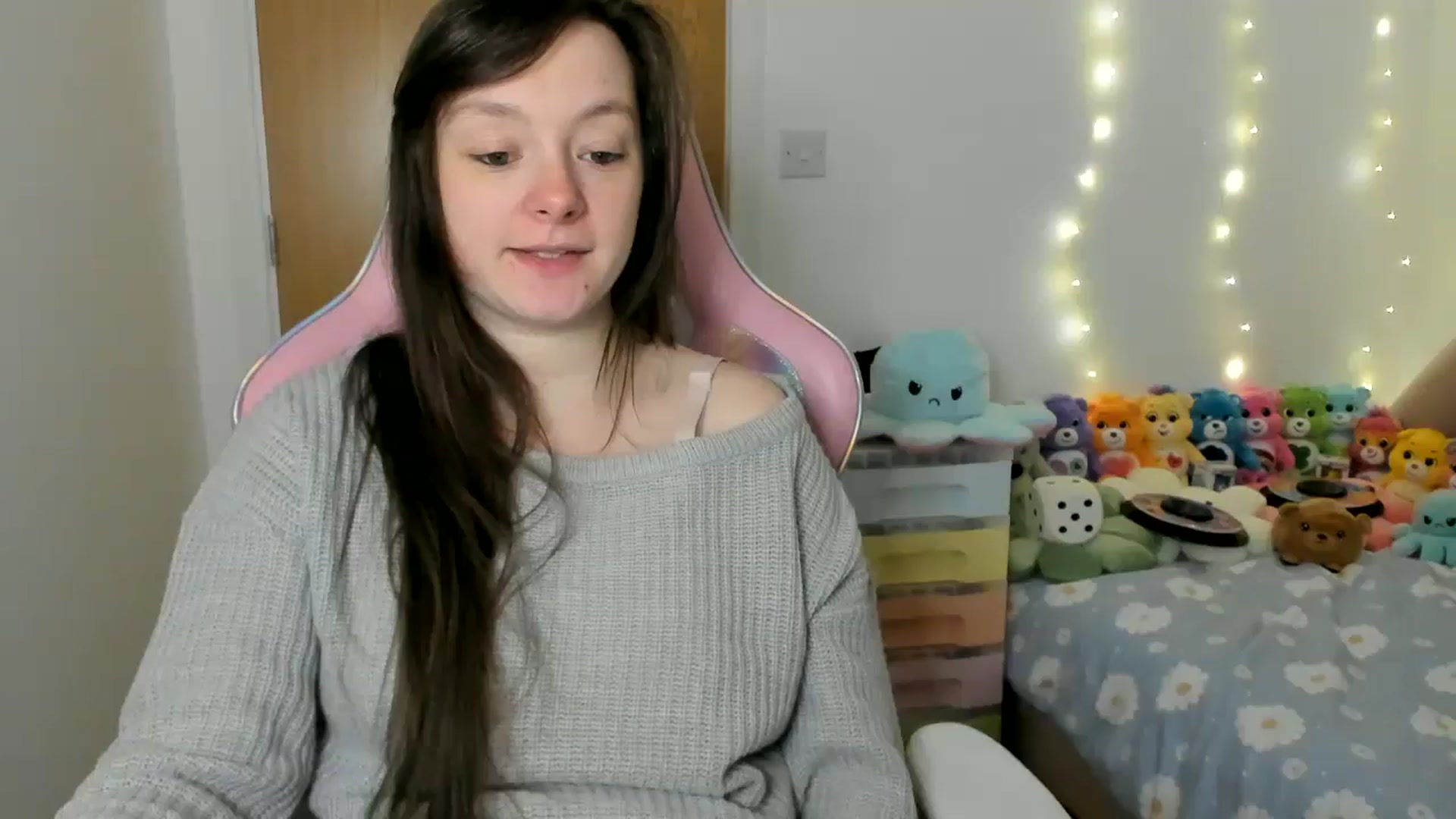Gallery image thumbnail from JessieBear_'s myfreecams stream on, 01/24/2025, 18:17 image 11 of 20
