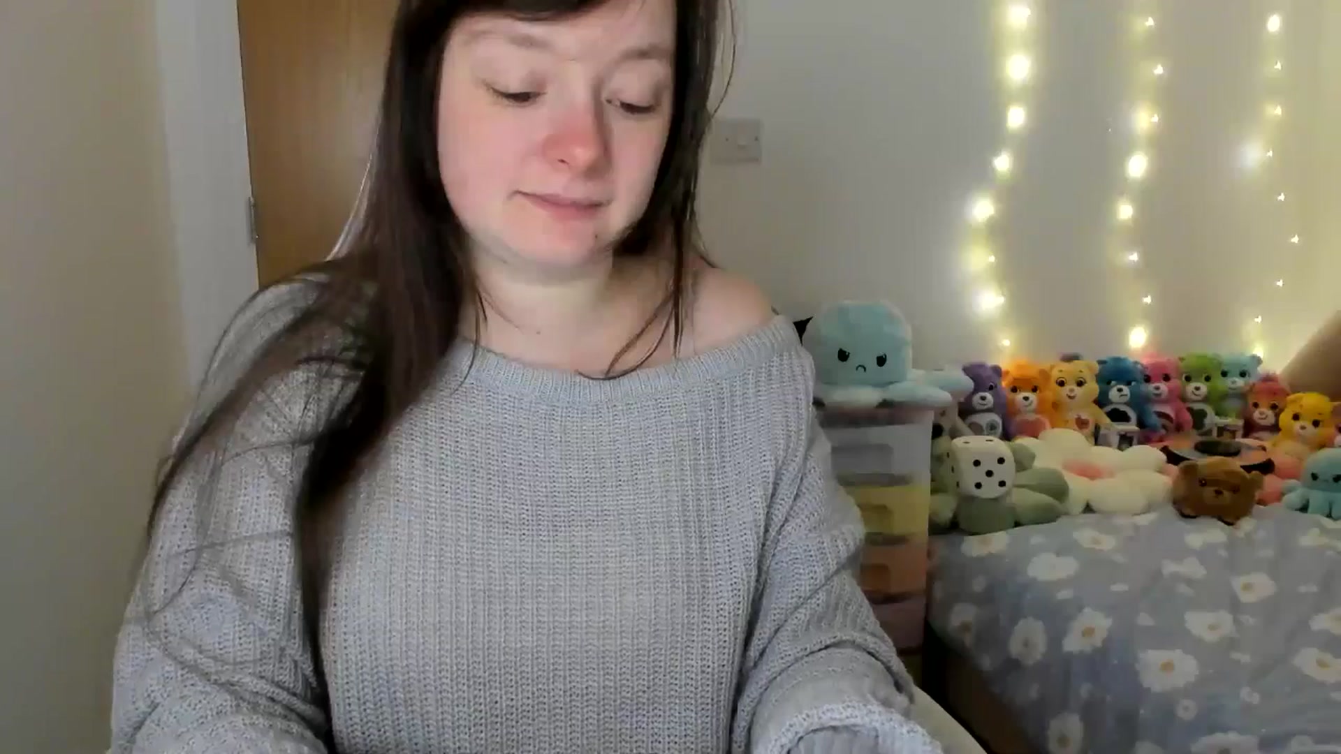 Gallery image thumbnail from JessieBear_'s myfreecams stream on, 01/24/2025, 18:17 image 18 of 20