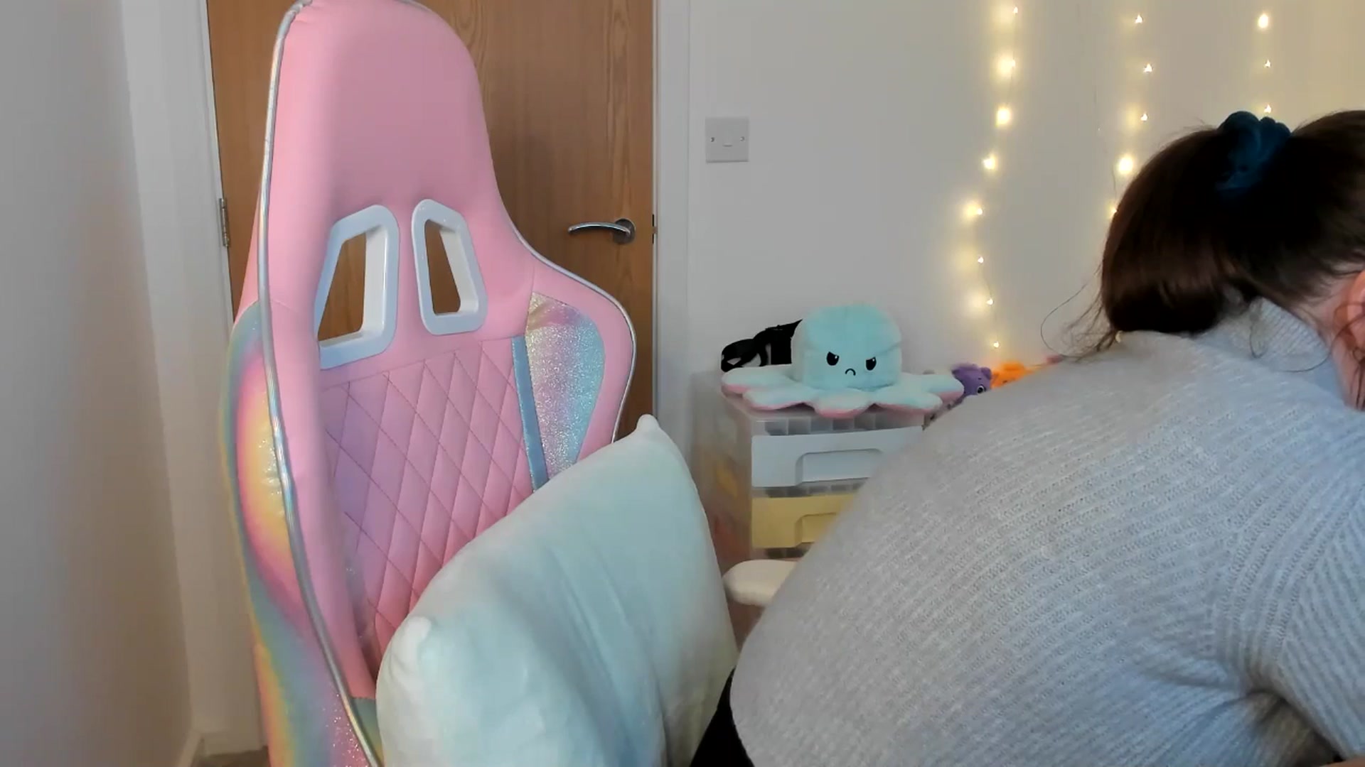 Gallery image thumbnail from JessieBear_'s myfreecams stream on, 01/27/2025, 17:16 image 11 of 20