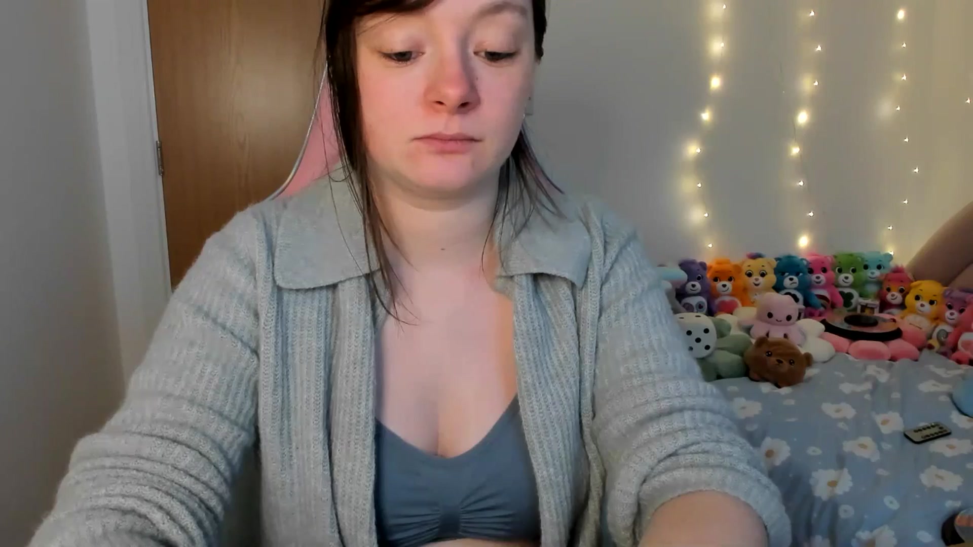 Gallery image thumbnail from JessieBear_'s myfreecams stream on, 01/27/2025, 17:16 image 14 of 20