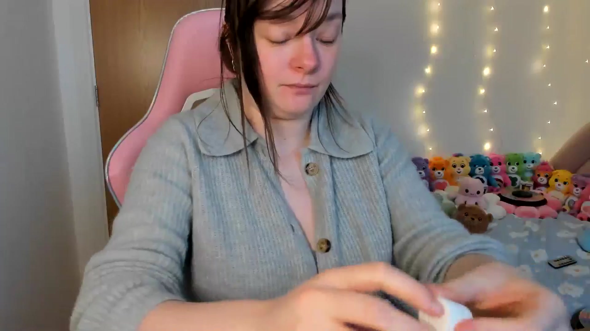 Gallery image thumbnail from JessieBear_'s myfreecams stream on, 01/27/2025, 17:16 image 12 of 20