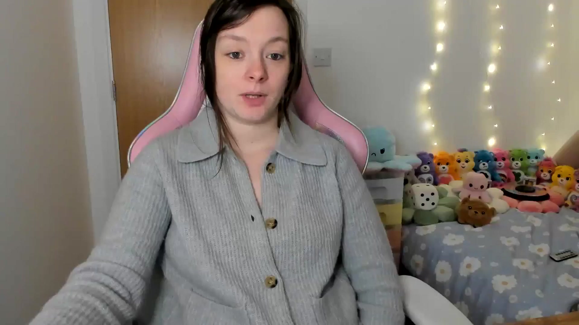 Gallery image thumbnail from JessieBear_'s myfreecams stream on, 01/27/2025, 18:00 image 7 of 20