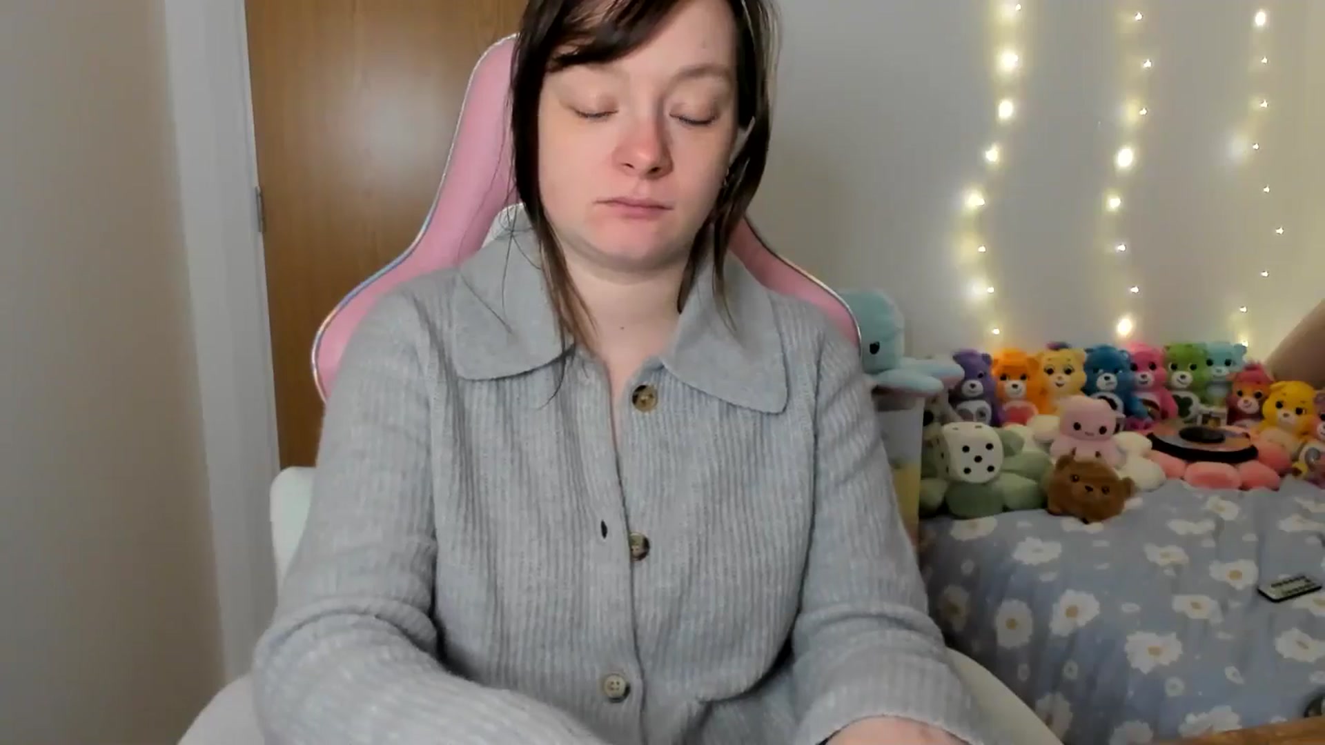 Gallery image thumbnail from JessieBear_'s myfreecams stream on, 01/27/2025, 18:00 image 13 of 20