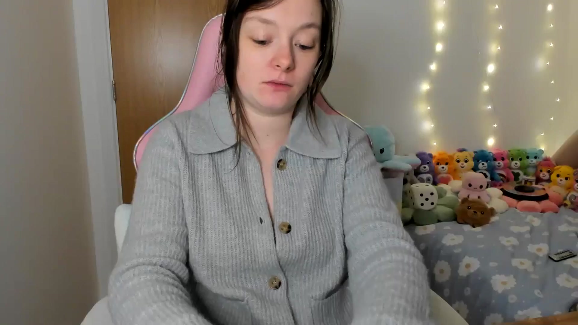 Gallery image thumbnail from JessieBear_'s myfreecams stream on, 01/27/2025, 18:00 image 8 of 20