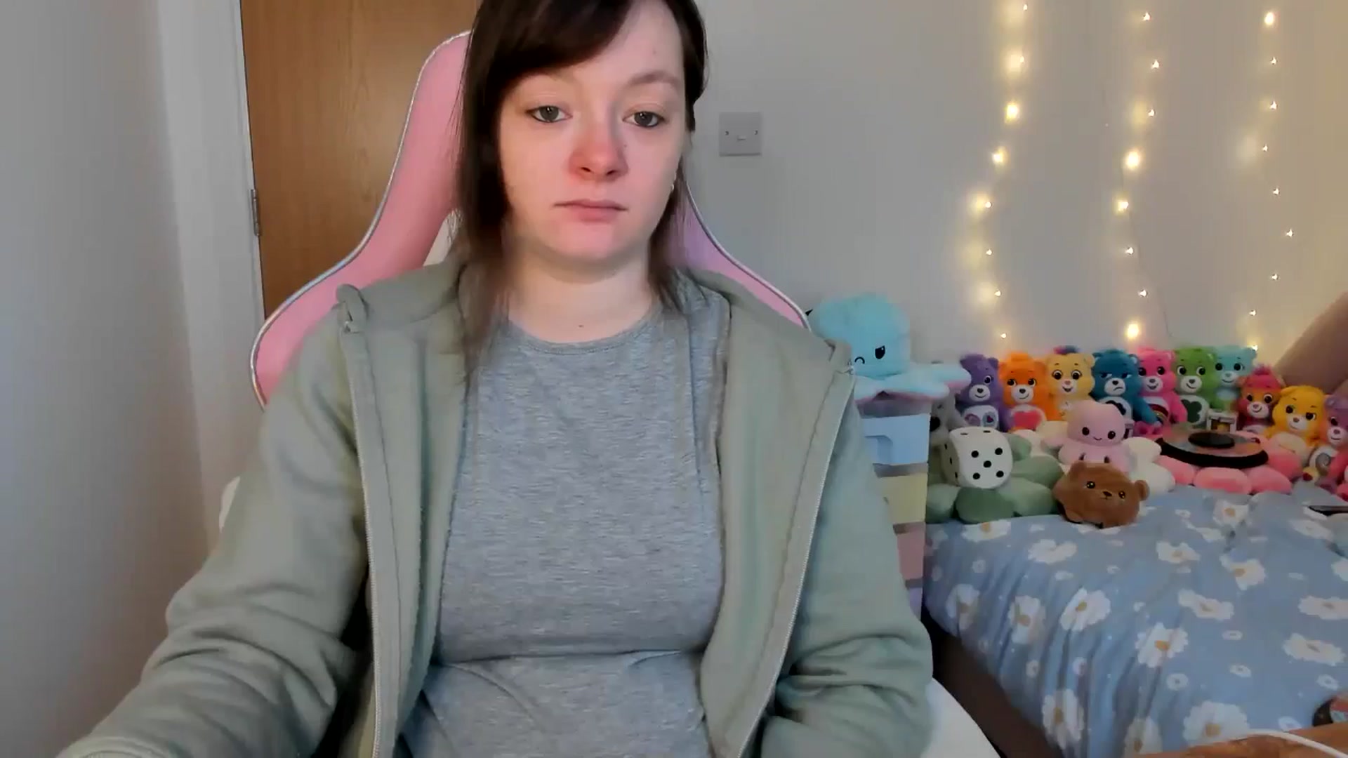 Gallery image thumbnail from JessieBear_'s myfreecams stream on, 01/28/2025, 16:14 image 10 of 20