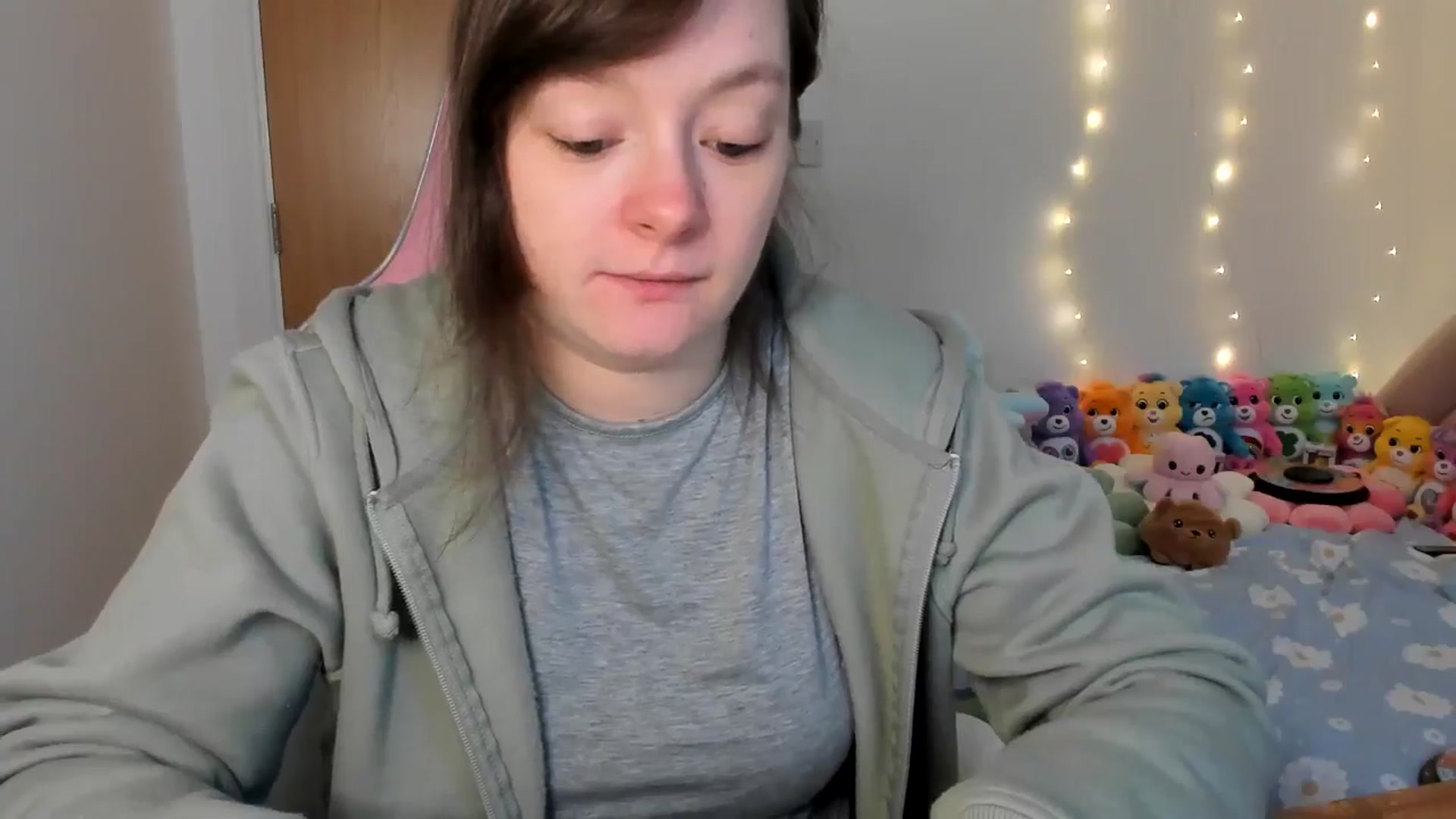 Gallery image thumbnail from JessieBear_'s myfreecams stream on, 01/28/2025, 16:14 image 17 of 20