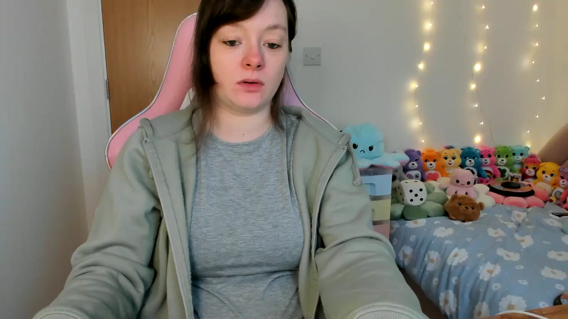 Gallery image thumbnail from JessieBear_'s myfreecams stream on, 01/28/2025, 16:14 image 8 of 20