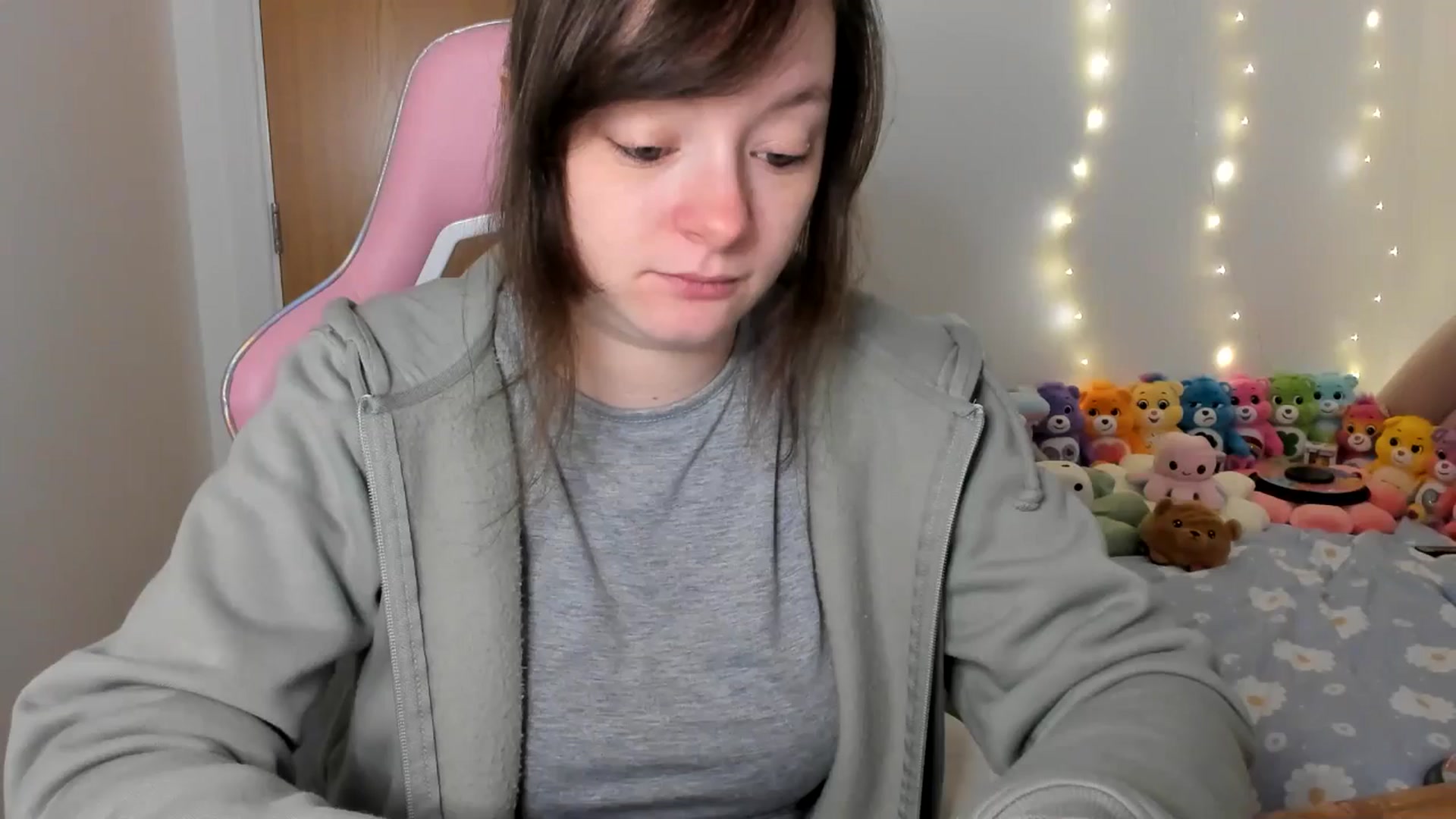 Gallery image thumbnail from JessieBear_'s myfreecams stream on, 01/28/2025, 17:36 image 6 of 20