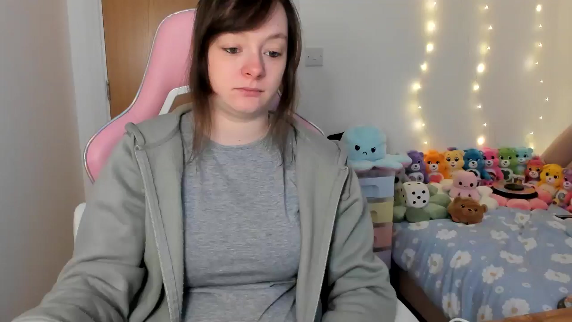 Gallery image thumbnail from JessieBear_'s myfreecams stream on, 01/28/2025, 17:36 image 1 of 20