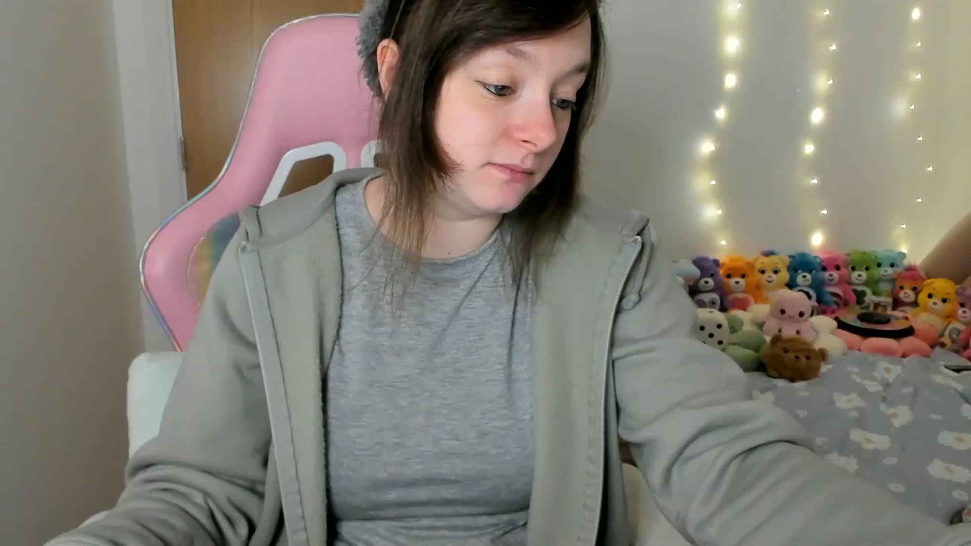 Gallery image thumbnail from JessieBear_'s myfreecams stream on, 01/28/2025, 17:36 image 20 of 20