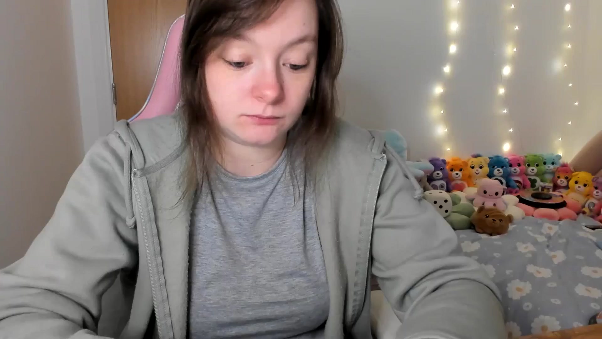 Gallery image thumbnail from JessieBear_'s myfreecams stream on, 01/28/2025, 17:36 image 12 of 20