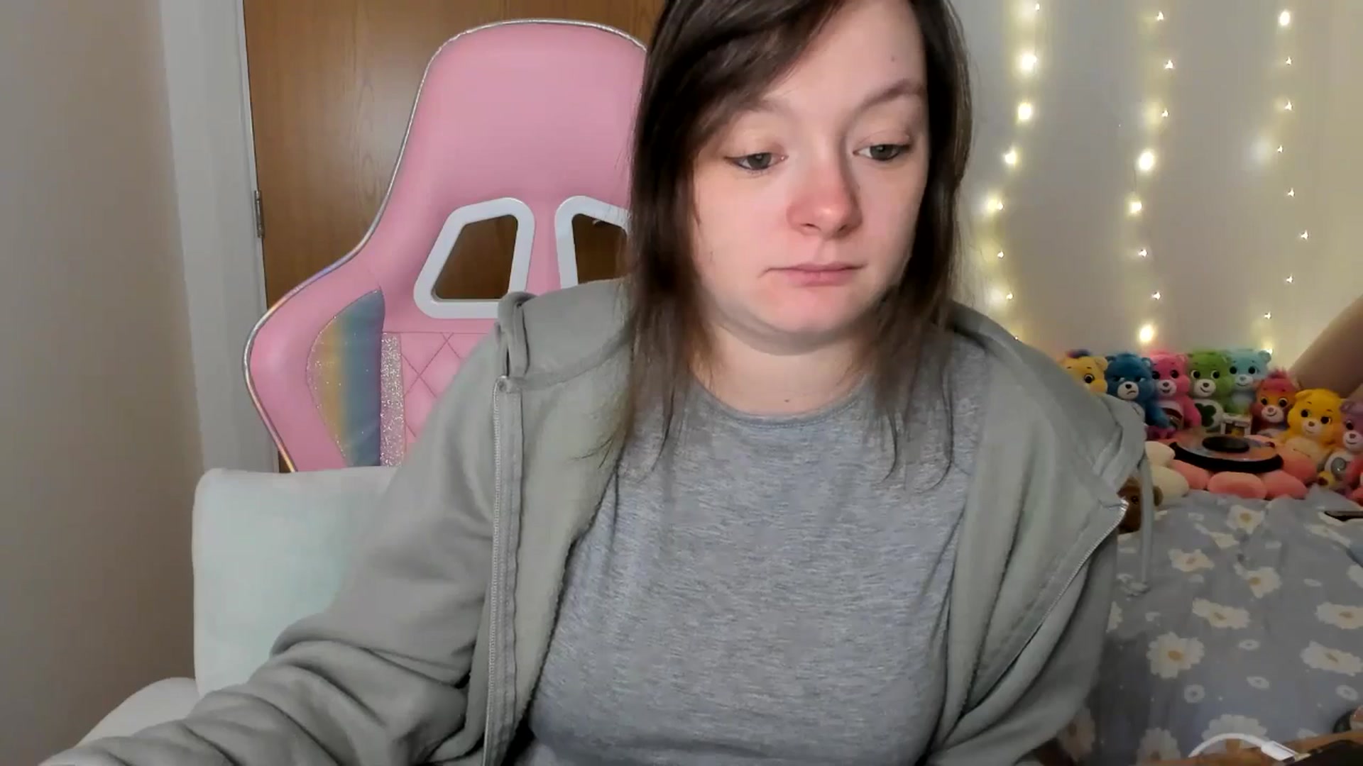 Gallery image thumbnail from JessieBear_'s myfreecams stream on, 01/28/2025, 17:36 image 11 of 20