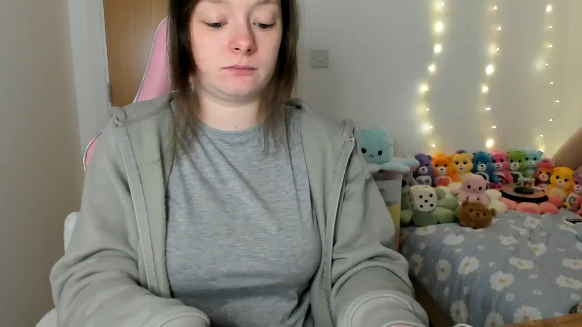 Gallery image thumbnail from JessieBear_'s myfreecams stream on, 01/28/2025, 17:36 image 15 of 20