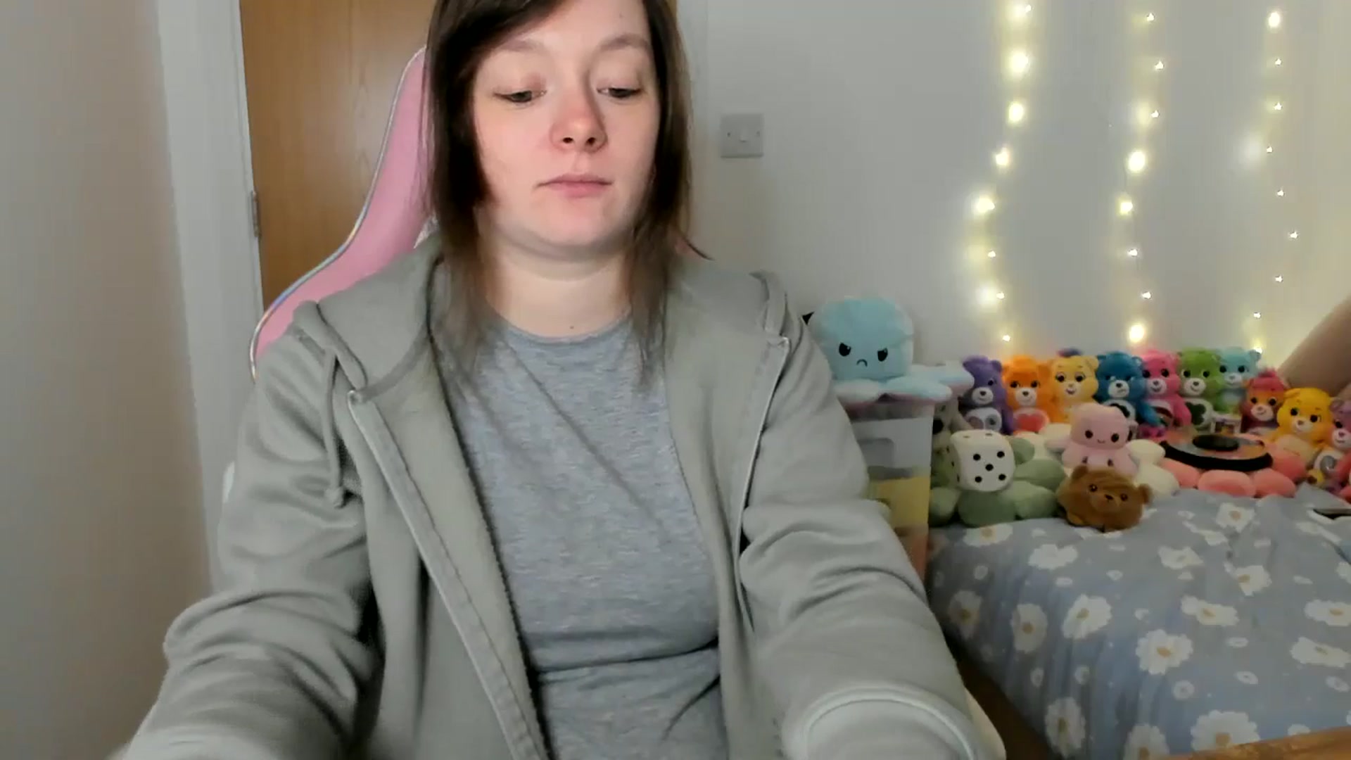 Gallery image thumbnail from JessieBear_'s myfreecams stream on, 01/28/2025, 17:54 image 16 of 20
