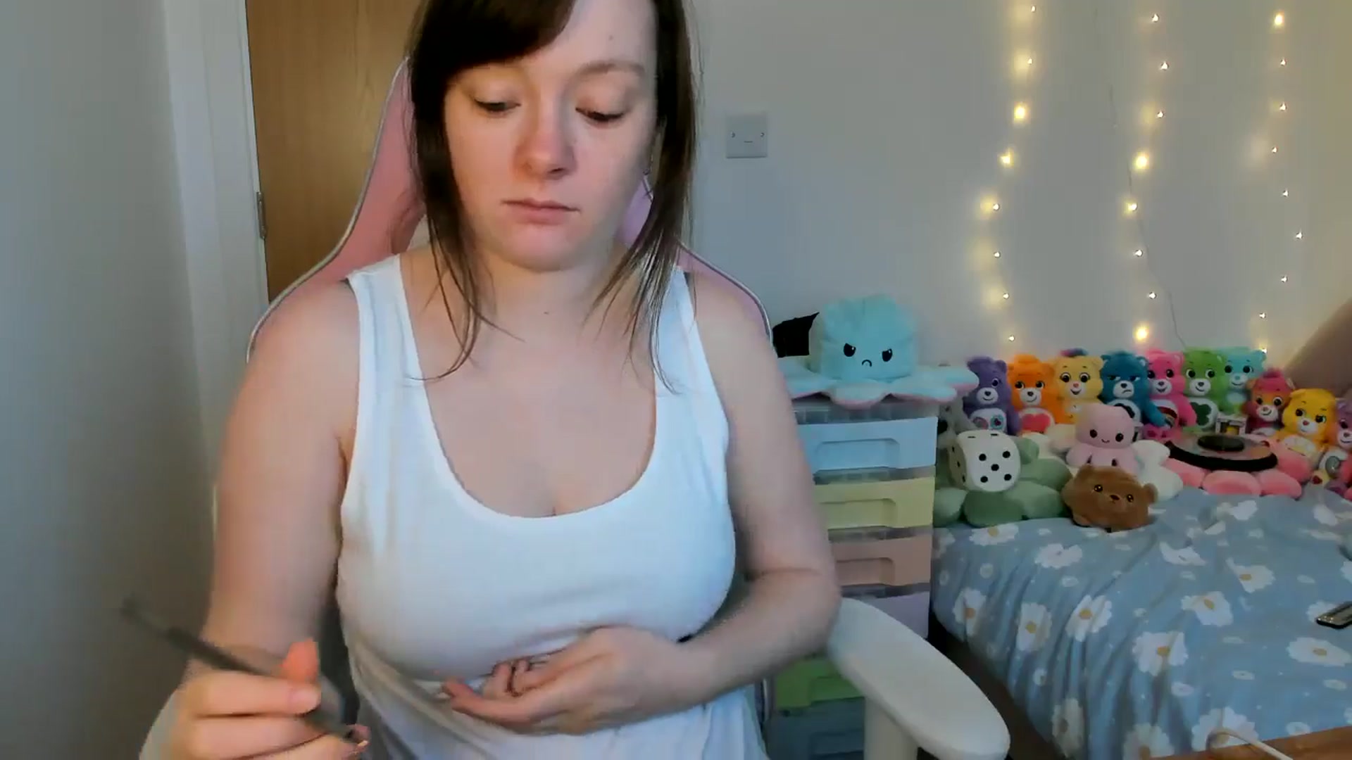 Gallery image thumbnail from JessieBear_'s myfreecams stream on, 01/29/2025, 16:22 image 6 of 20
