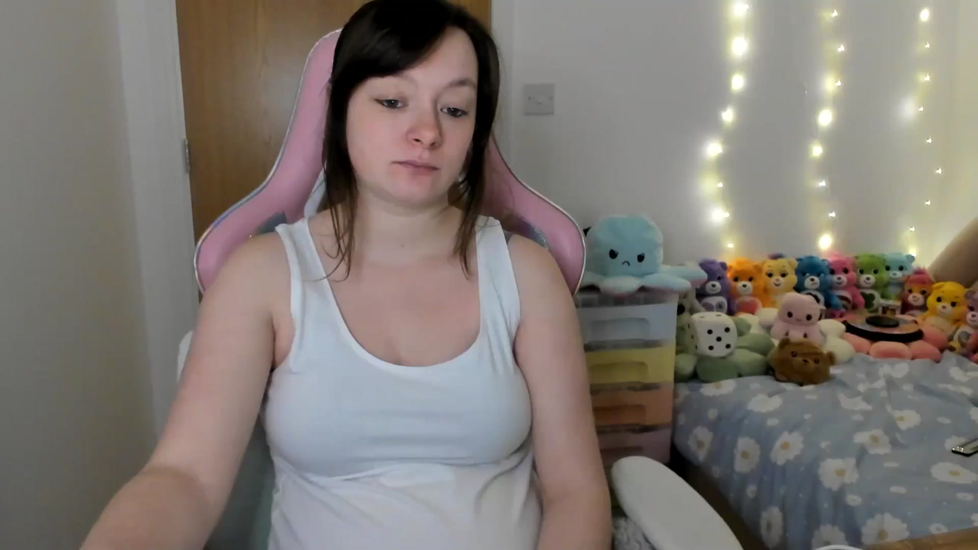 Gallery image thumbnail from JessieBear_'s myfreecams stream on, 01/29/2025, 17:52 image 18 of 20