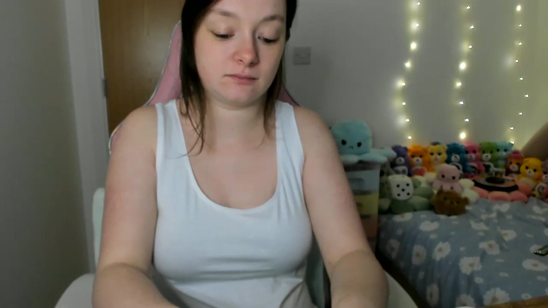 Gallery image thumbnail from JessieBear_'s myfreecams stream on, 01/29/2025, 17:52 image 9 of 20