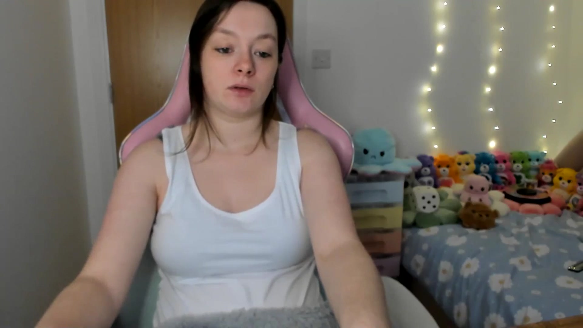Gallery image thumbnail from JessieBear_'s myfreecams stream on, 01/29/2025, 17:52 image 8 of 20