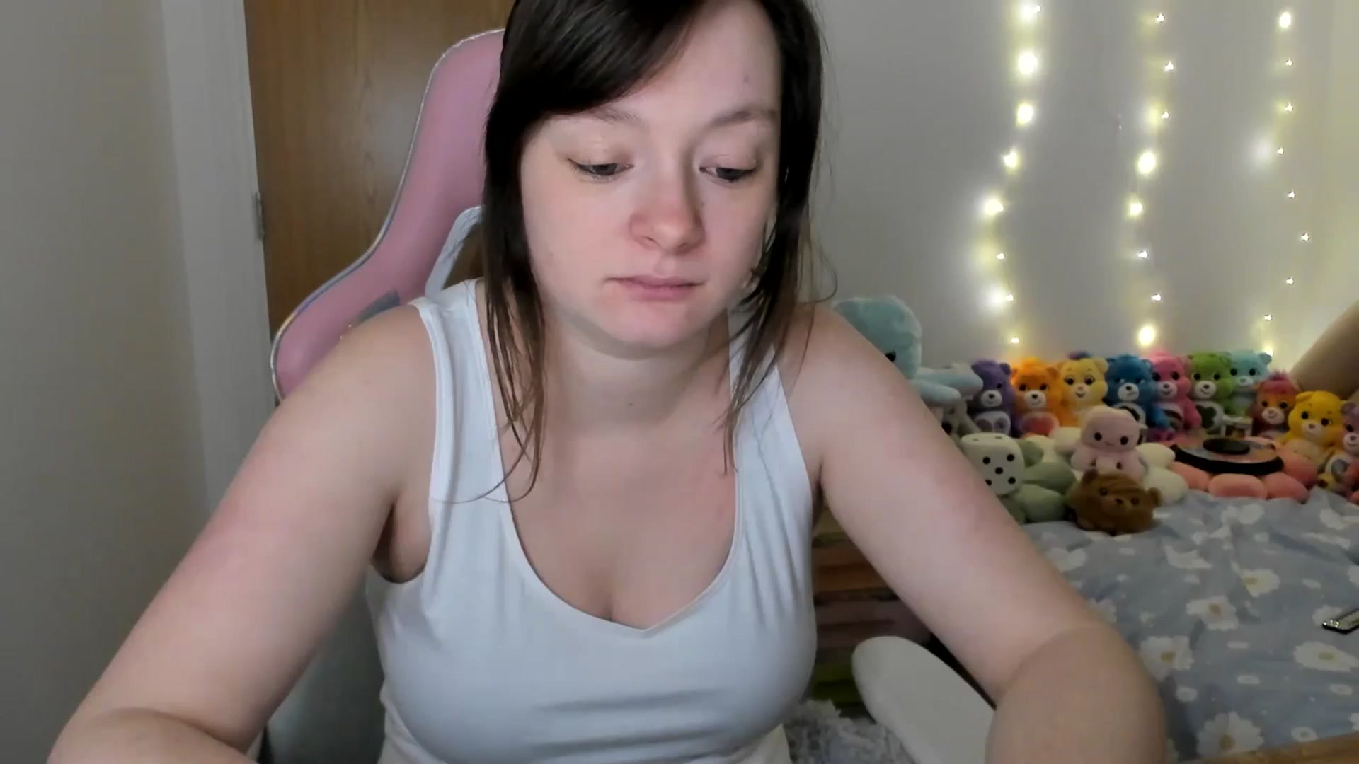 Gallery image thumbnail from JessieBear_'s myfreecams stream on, 01/29/2025, 17:52 image 17 of 20