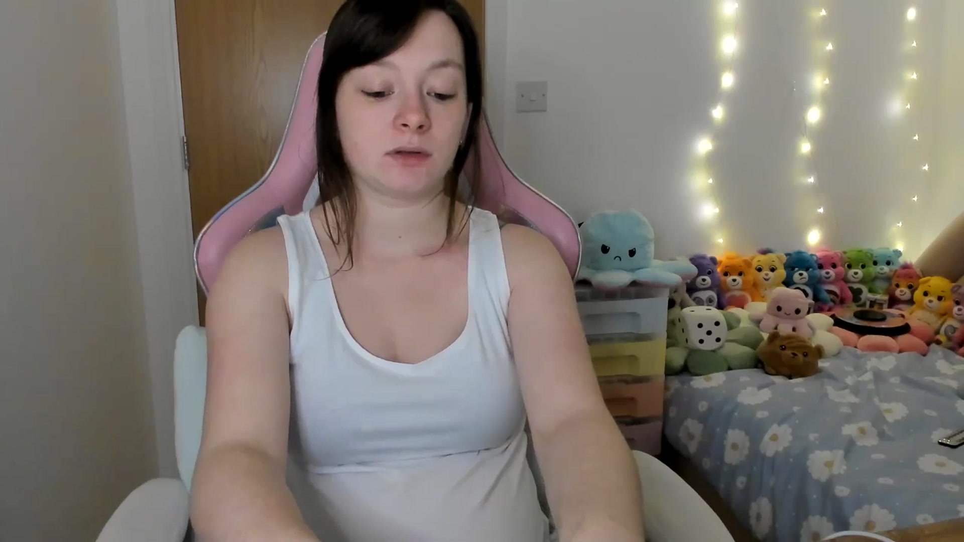 Gallery image thumbnail from JessieBear_'s myfreecams stream on, 01/29/2025, 17:52 image 12 of 20