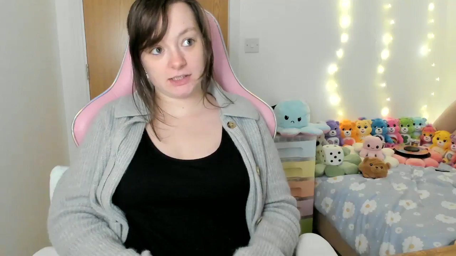 Gallery image thumbnail from JessieBear_'s myfreecams stream on, 01/30/2025, 17:23 image 19 of 20
