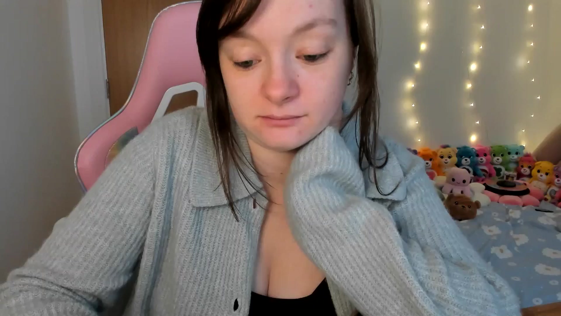 Gallery image thumbnail from JessieBear_'s myfreecams stream on, 01/30/2025, 17:23 image 15 of 20