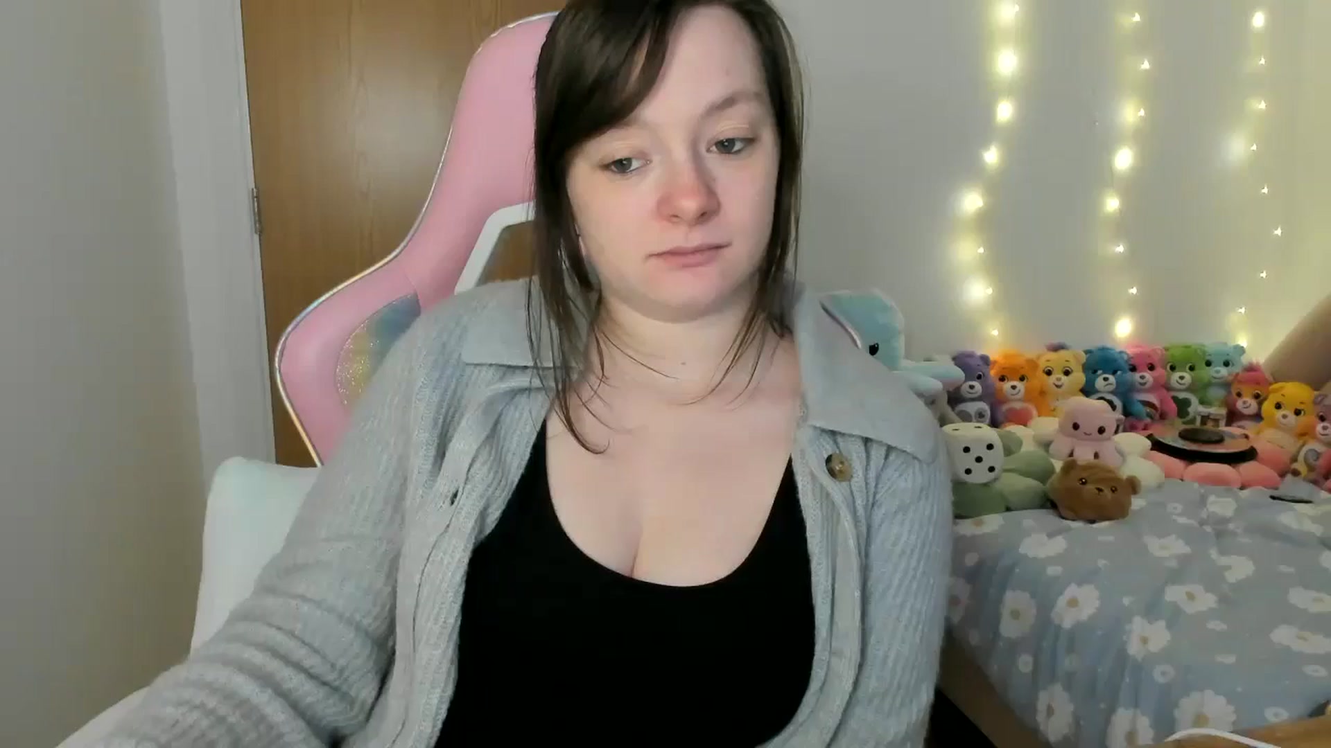 Gallery image thumbnail from JessieBear_'s myfreecams stream on, 01/30/2025, 17:23 image 18 of 20