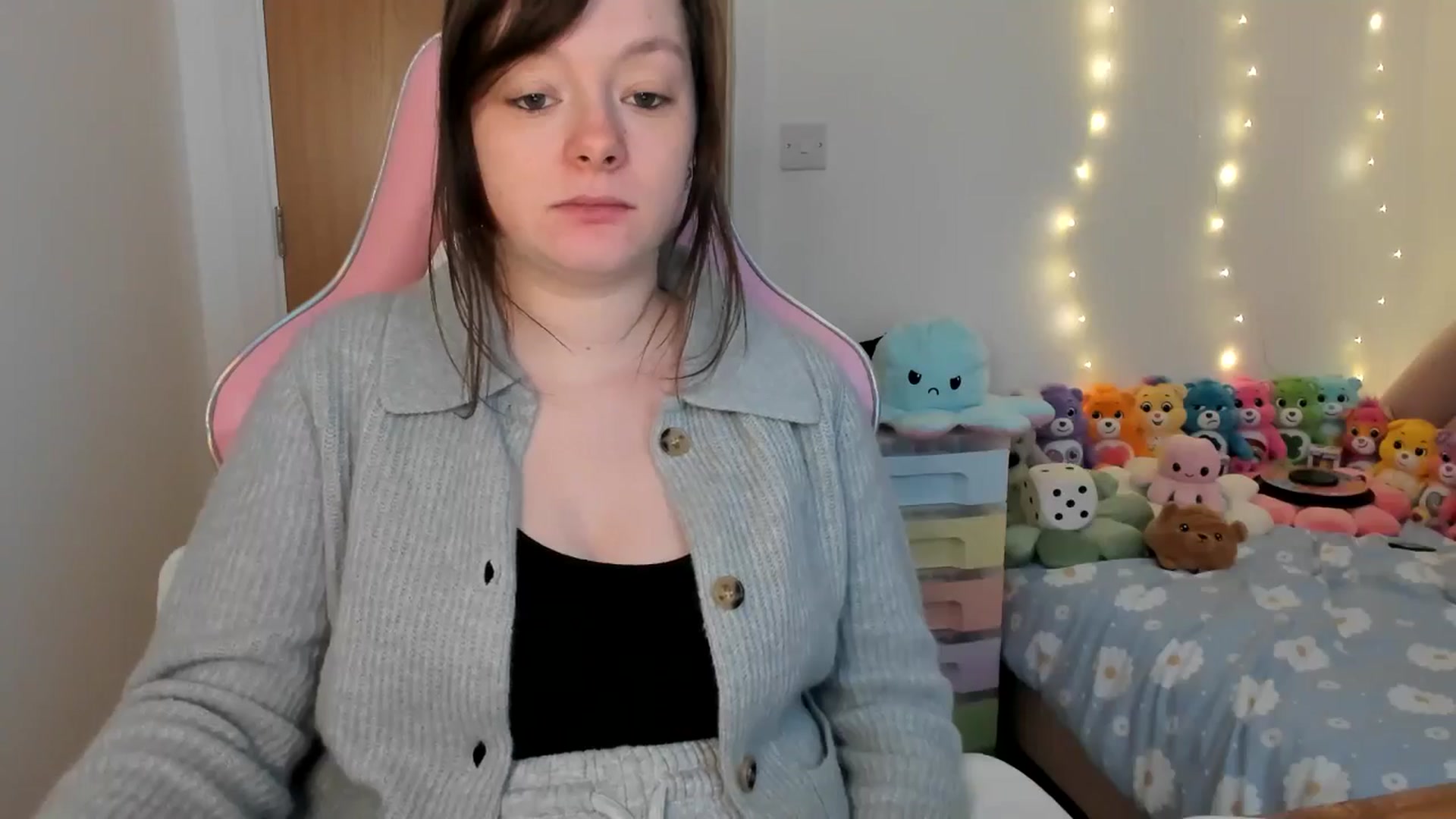Gallery image thumbnail from JessieBear_'s myfreecams stream on, 01/30/2025, 17:23 image 13 of 20