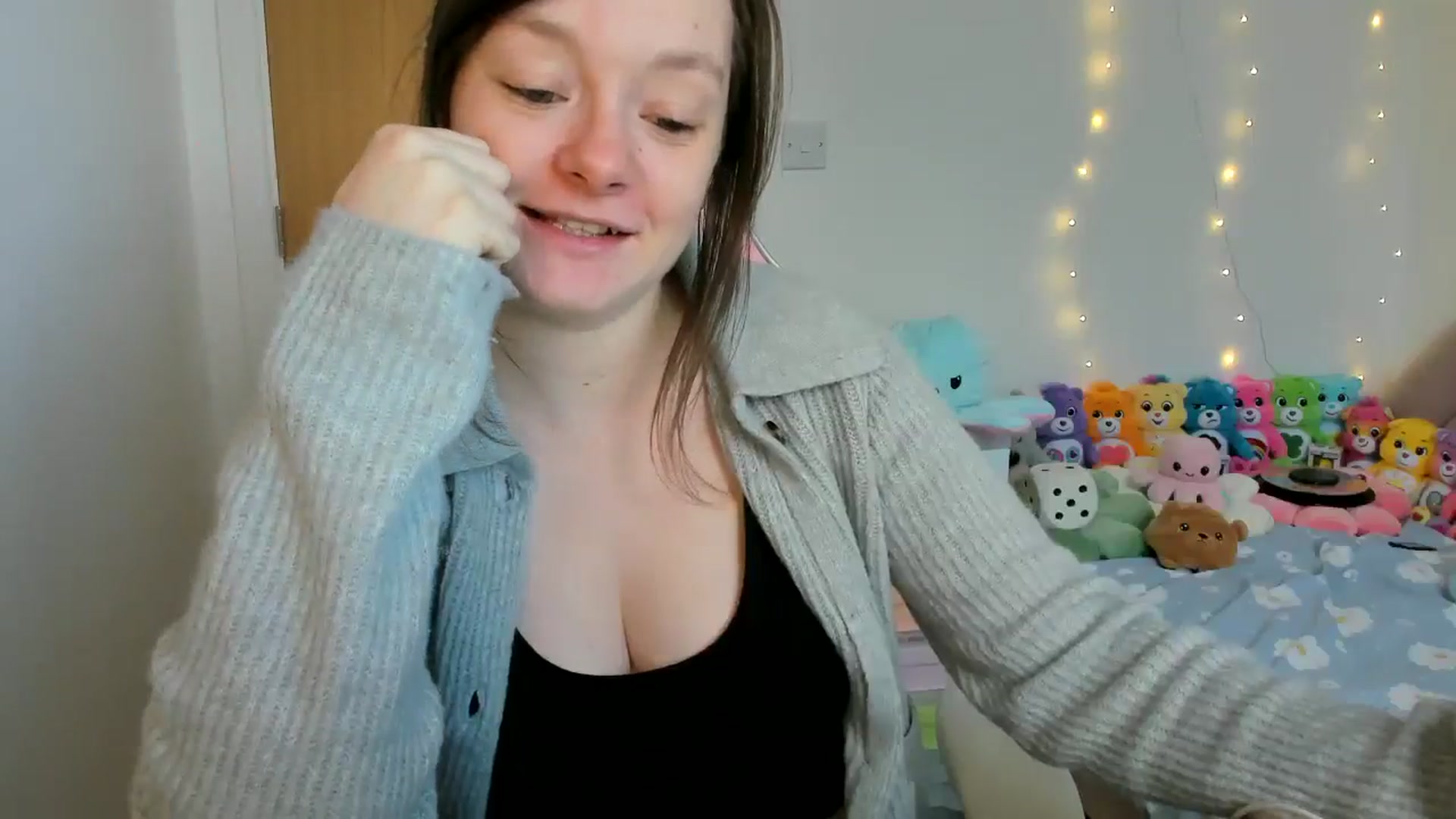 Gallery image thumbnail from JessieBear_'s myfreecams stream on, 01/30/2025, 17:23 image 2 of 20