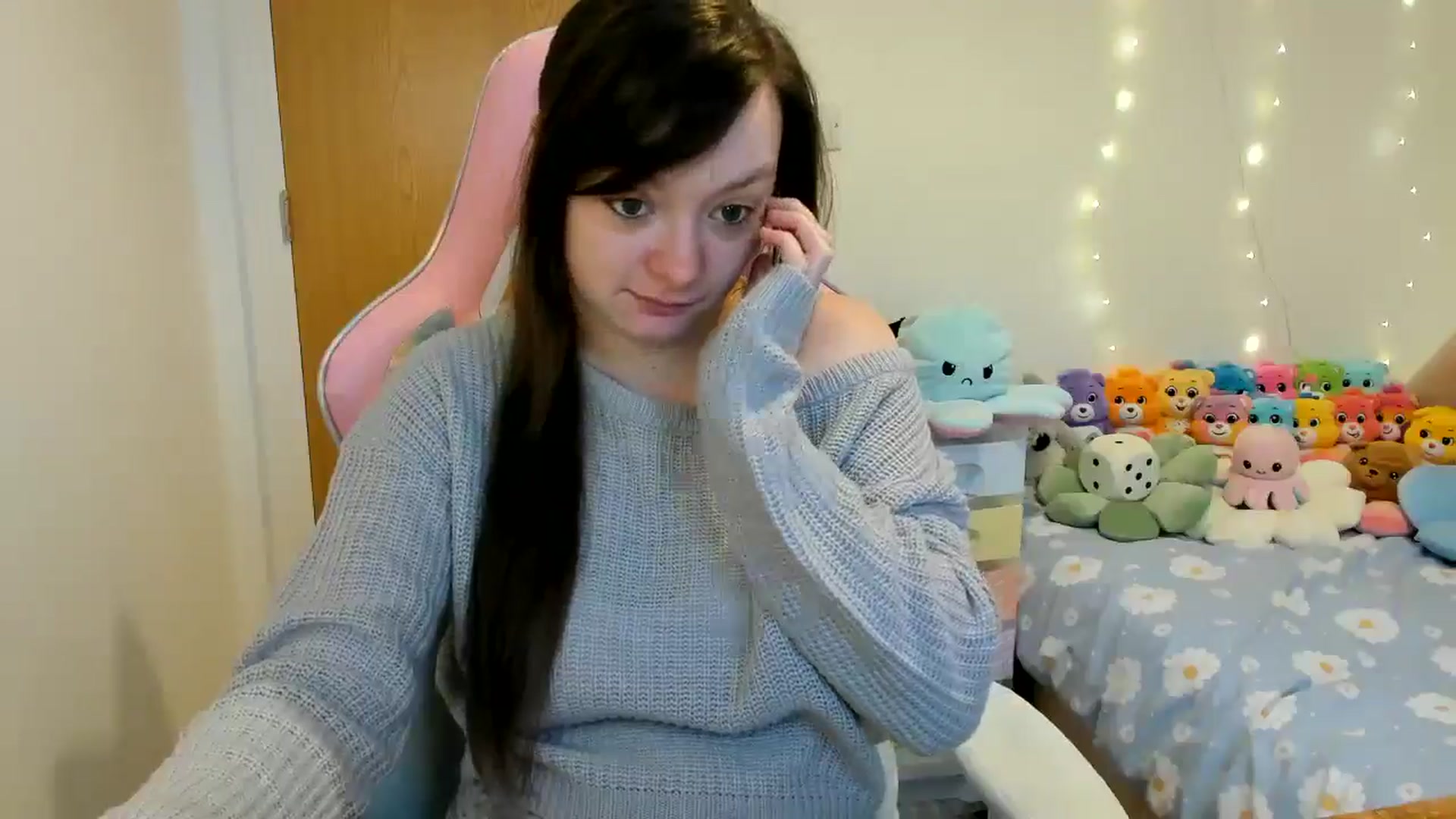 Gallery image thumbnail from JessieBear_'s myfreecams stream on, 01/31/2025, 16:48 image 14 of 20
