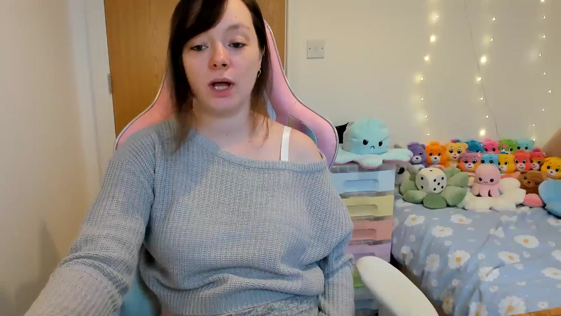 Gallery image thumbnail from JessieBear_'s myfreecams stream on, 01/31/2025, 16:48 image 9 of 20