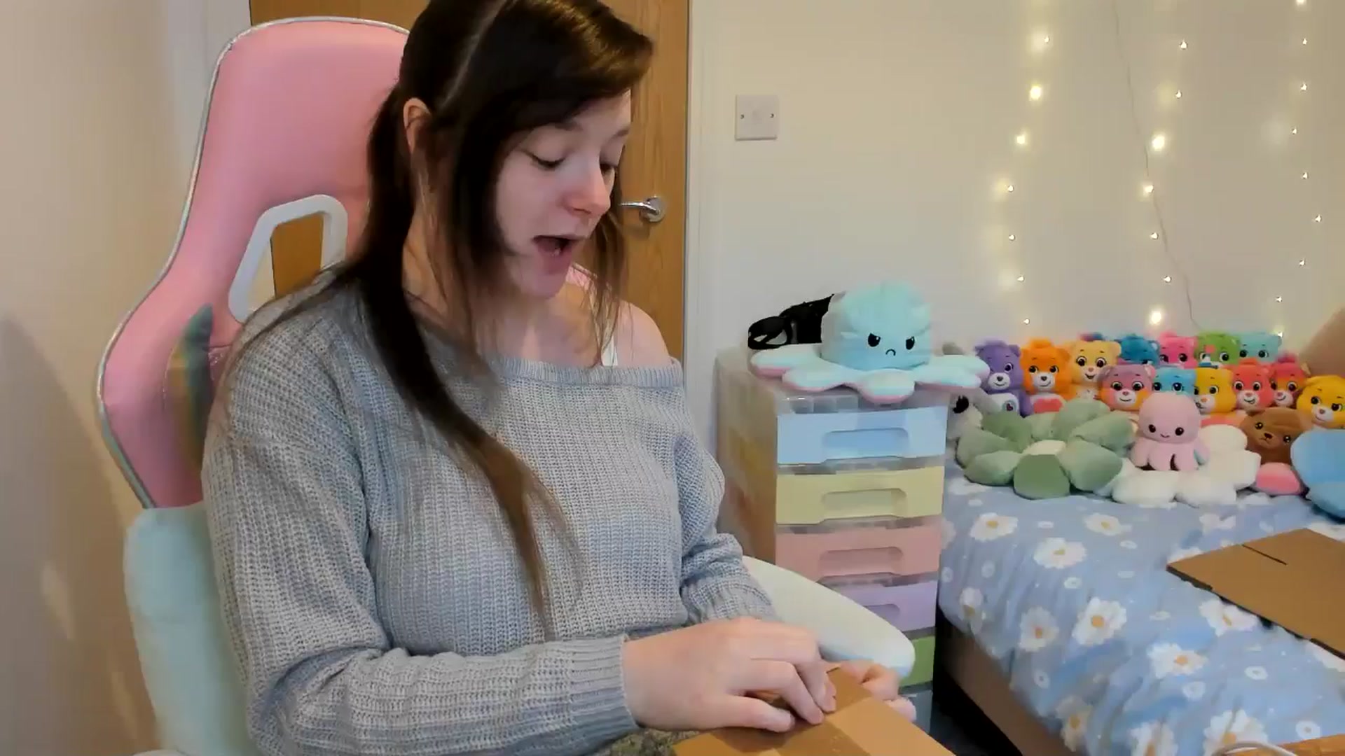 Gallery image thumbnail from JessieBear_'s myfreecams stream on, 01/31/2025, 16:48 image 3 of 20